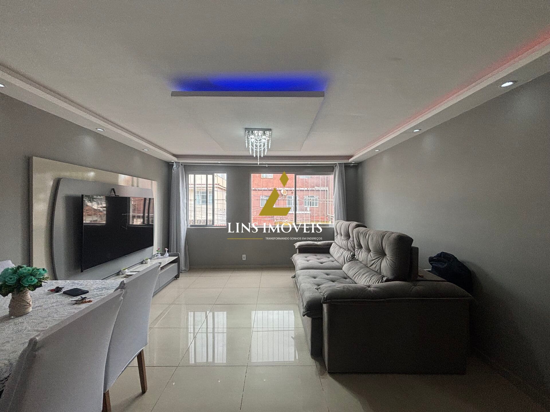 Apartamento à venda por R$ 240.000,00, 2 quartos, rua fechada com portao eletrônico, Inhaúma, RJ