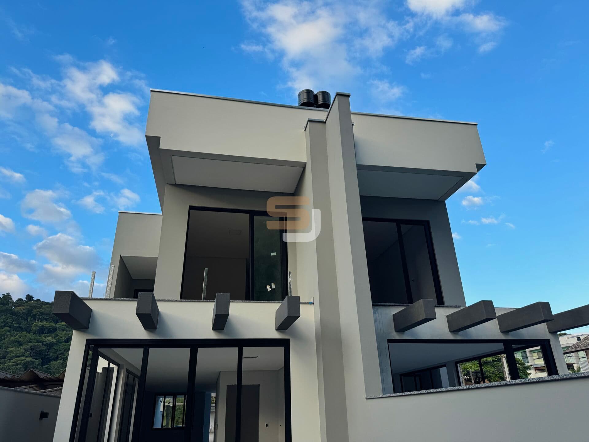 Sobrado de Alto Padrão com 204m² no Água Verde em Blumenau