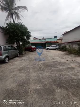 Casa no Bairro Tupi A, divisa com Avenida Furquim Werneck (área comercial)