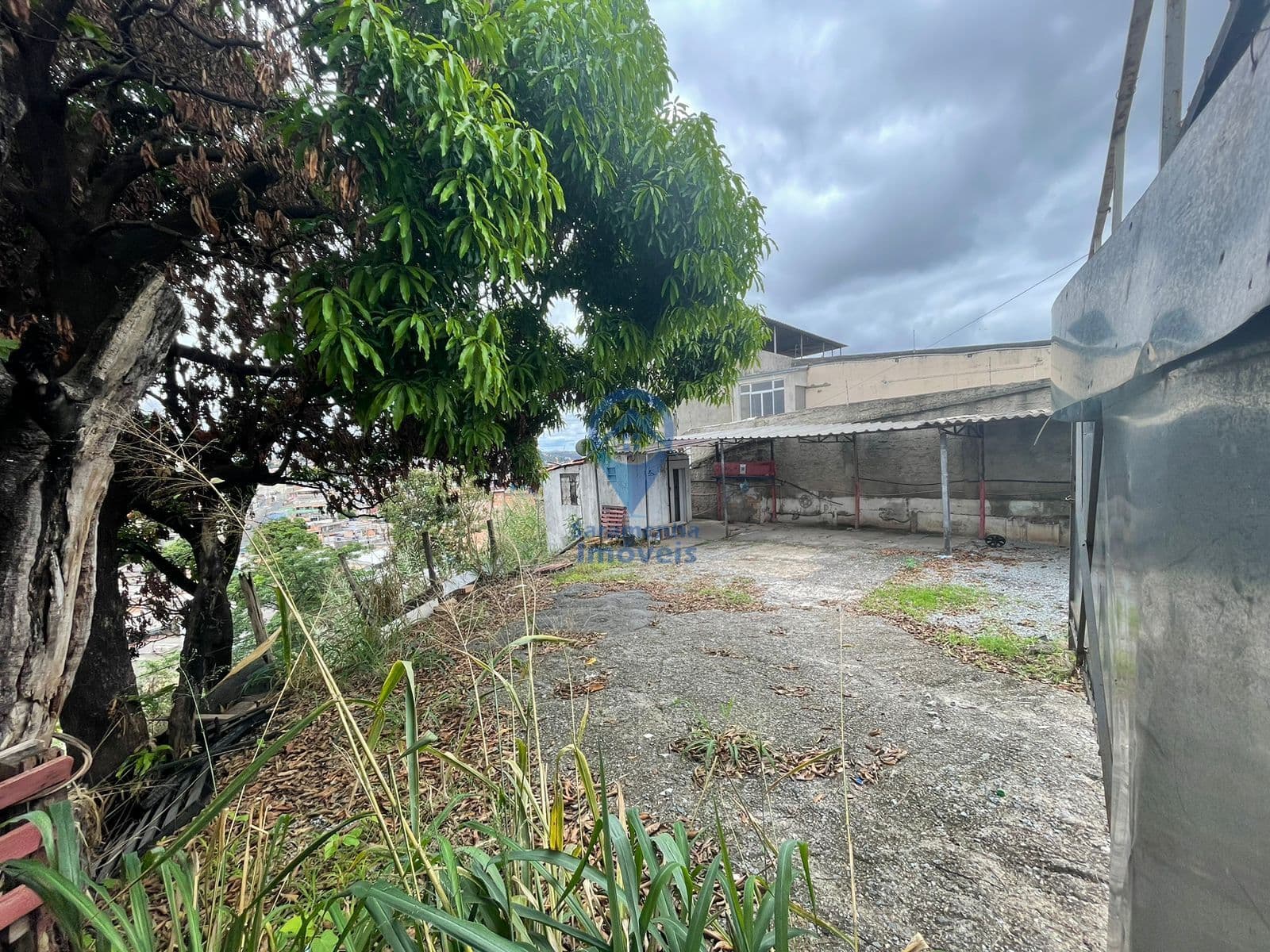 EXCELENTE OPORTUNIDADE NO BAIRRO SÃO GABRIEL, LOTE DE APROXIMADAMENTE 300m²