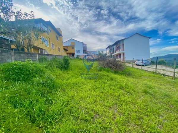 TERRENO À VENDA Lavras Novas – MG