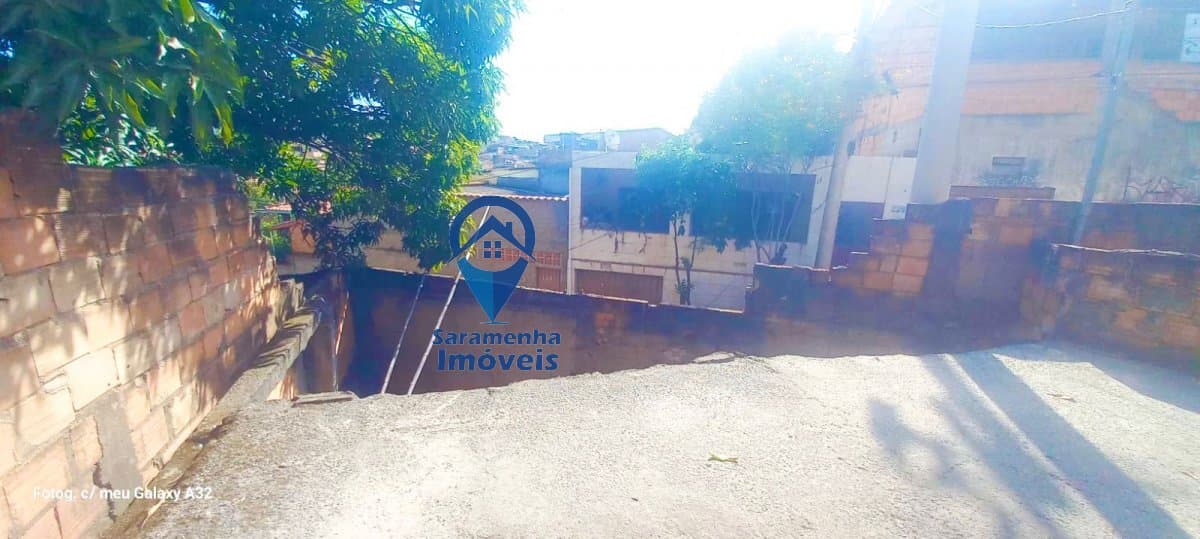 Casa Padrão para Venda em JARDIM FELICIDADE Belo Horizonte-MG