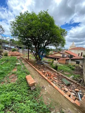 EXCELENTE OPORTUNIDADE DE UM LOTE DE APROXIMADAMENTE 300m² NO BAIRRO SÃO JOAO BATISTA EM SANTA LUZIA