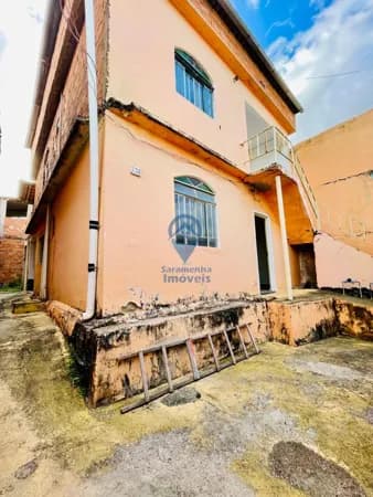 ✨Excelente oportunidade para morar ou investir! Imóvel com duas casas independentes.