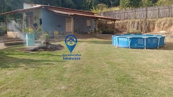 Casa Padrão para Venda em Frimisa Santa Luzia-MG