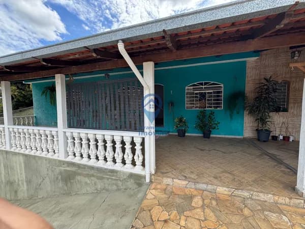 MARAVILHOSA CASA NO BAIRRO RIBEIRO DE ABREU EM BH.