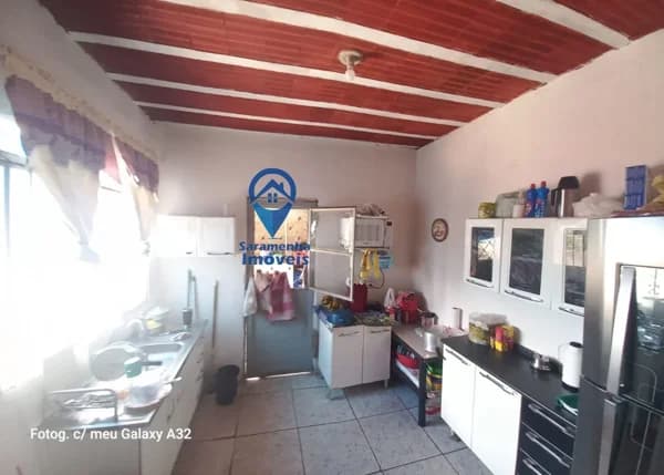 Casa Padrão para Venda em Vista do Sol Belo Horizonte-MG