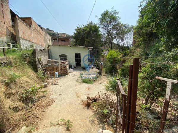 OPORTUNIDADE DE CASA NO BAIRRO LAJEDO EM BELO HORIZONTE