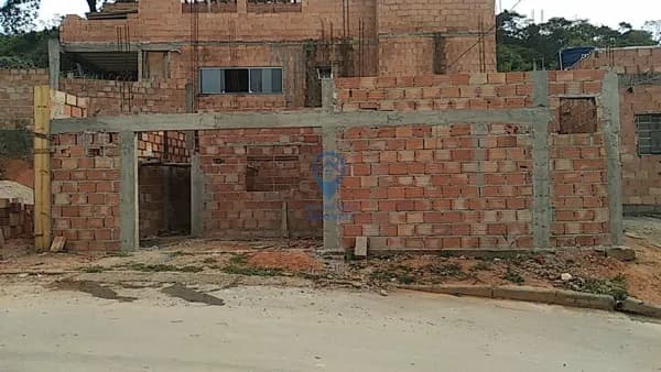 OPORTUNIDADE DE UM IMÓVEL EM FASE DE ACABAMENTO NO BAIRRO VALE DAS ACACIAS EM SANTA LUZIA