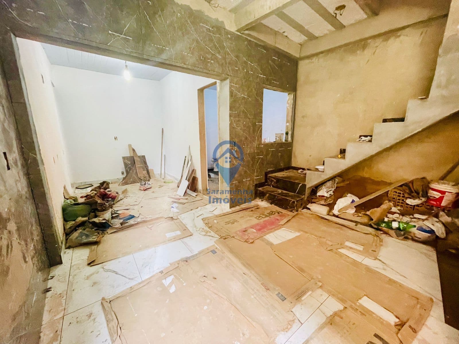 OPORTUNIDADE CASA DE DOIS PAVIMENTOS NO BAIRRO JARDIM FELICIDADE