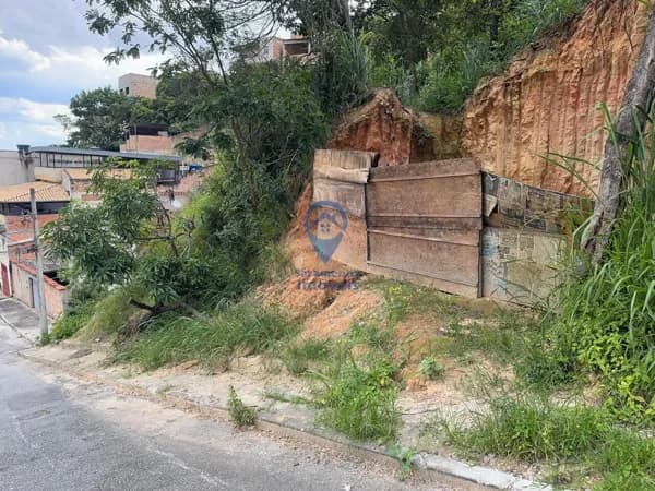 OPORTUNIDADE DE INVESTIMENTO NO BAIRRO TUPI