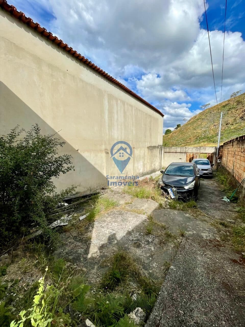 Casa com Lage Maciça à Venda – Bairro Casa Branca (Divisa com São Marcos/BH)