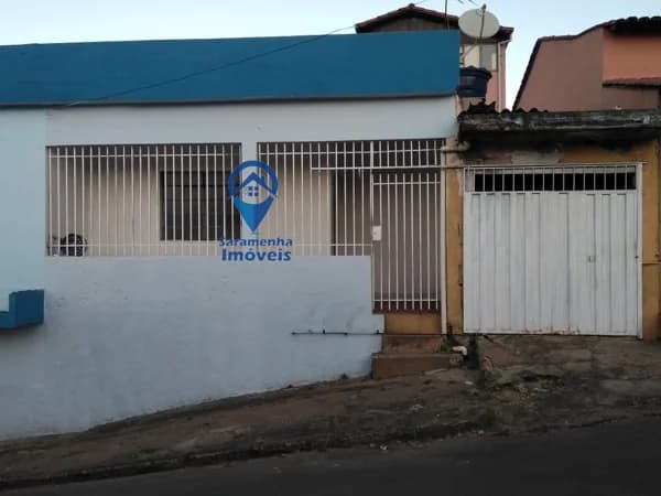 Casa Padrão para Venda em Jardim dos Comerciários (Venda Nova) Belo Horizonte-MG