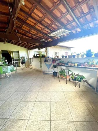 Casa colonial com ponto comercial – Belmonte (área comercial)