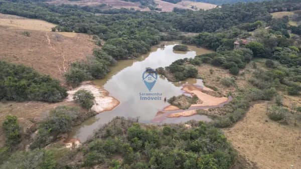 MARAVILHOSA FAZENDA COM 78 HECTARES EM CAMPO BELO.
