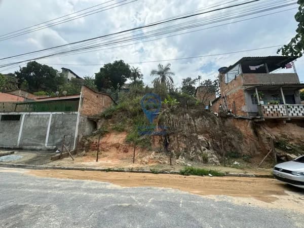 EXCELENTE OPORTUNIDADE DE LOTE NO BAIRRO MONTE AZUL
