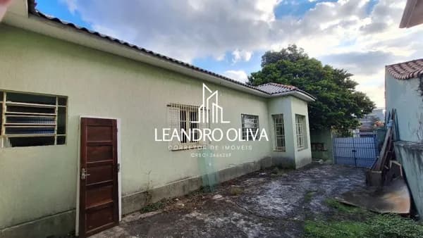 Casa Térrea com Edícula – Bosque da Saúde / Vila Gumercindo – São Paulo 4 dormitórios | 4 vagas | 173 m² de área construída | Terreno 325 m²