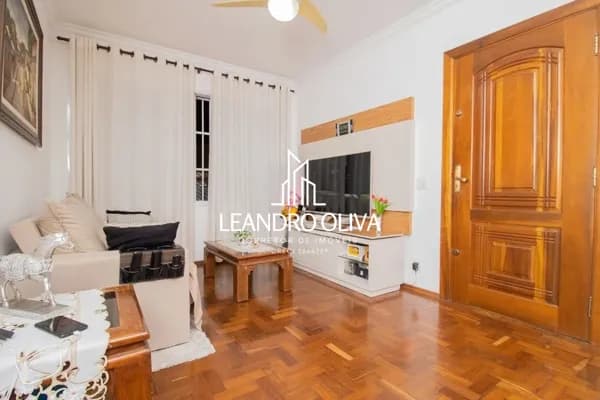 Sobrado à Venda – Mirandópolis • 179 m² • 3 dormitórios • 2 vagas