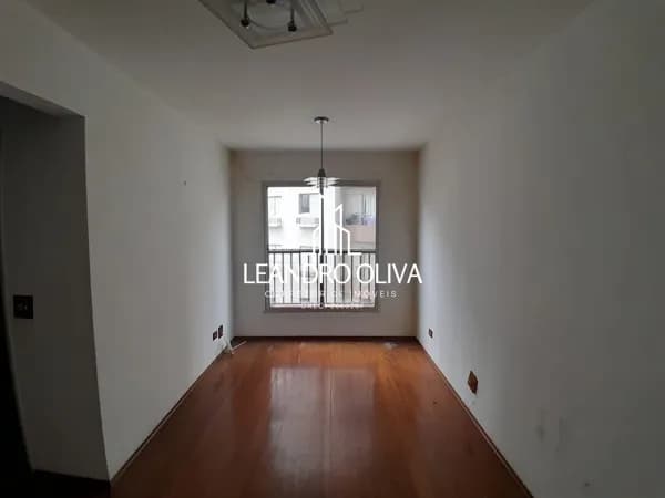 APARTAMENTO À VENDA NA CHÁCARA INGLESA com 2 dormitórios e 1 vaga de garagem