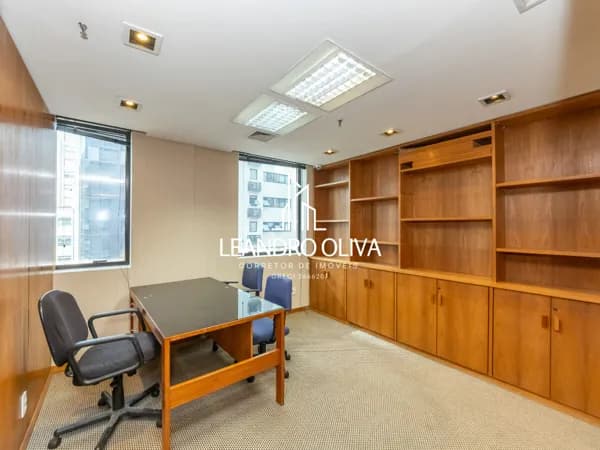 Conjunto Comercial à Venda – Jardim América | Rua Caçapava – Edifício Liberty Offices