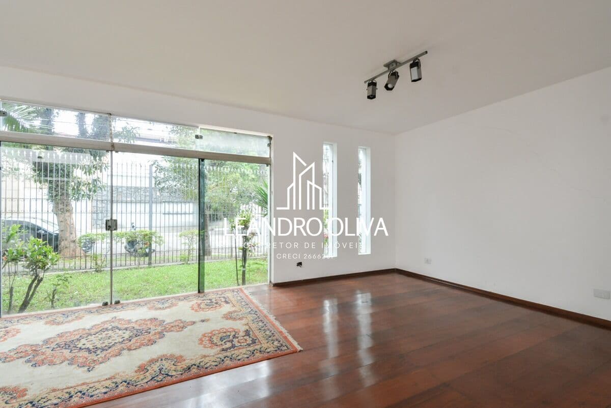 Sobrado à Venda no Planalto Paulista 331m² | 4 Dorms | Espaço, Conforto e Sofisticação