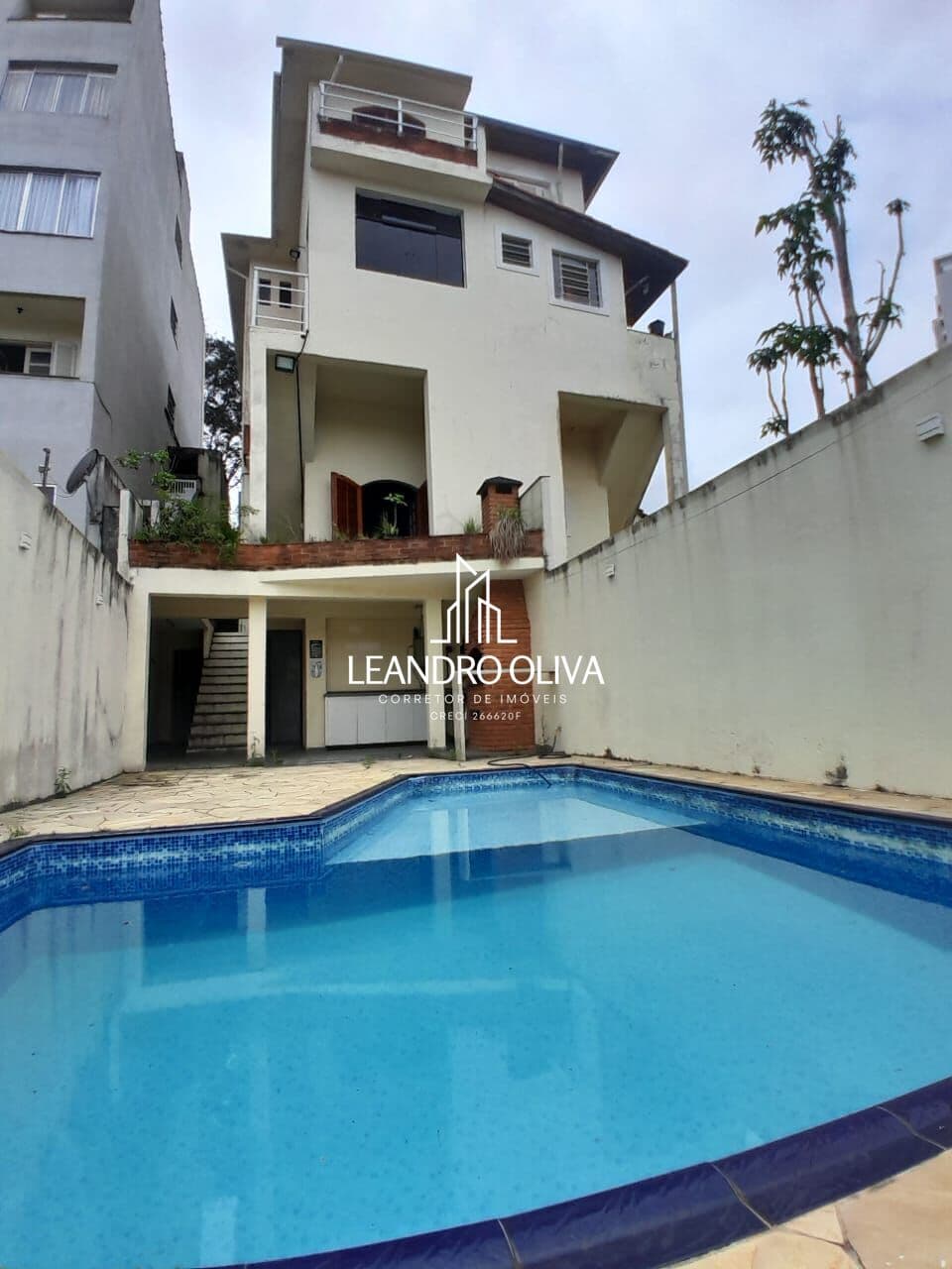 Sobrado à venda | 220 m² | 3 dormitórios (2 suítes) | 2 vagas | Jardim da Glória – São Paulo/SP