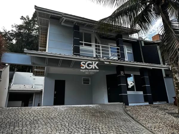 Casa Alto Padrão no Bairro América com Espaço Gourmet e Excelente Localização