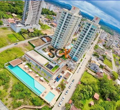Apartamento Frente Mar à Venda – 3 Quartos | Mobiliado | Aceita Permuta por Joinville