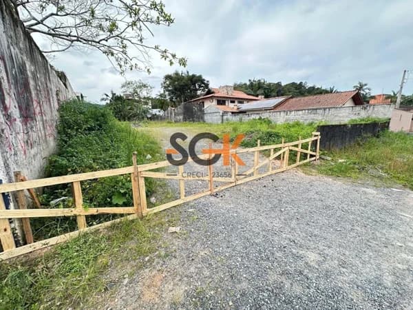 Terreno à venda no bairro Anita Garibaldi em Joinville/SC