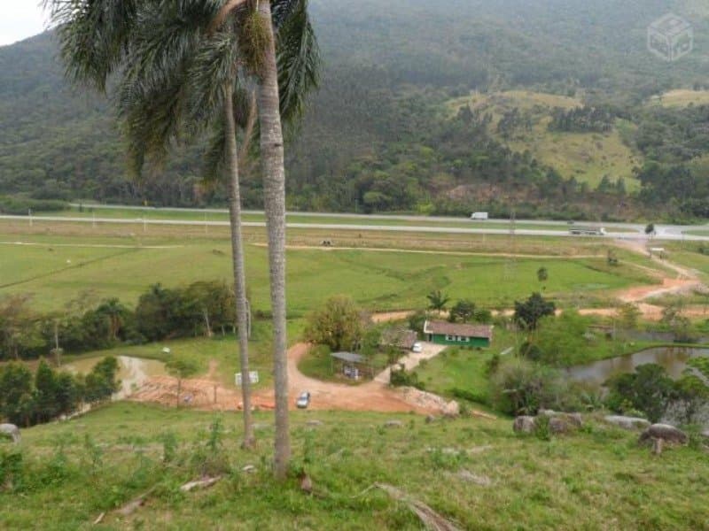 Fazenda Exclusiva com Frente para a BR-101 entre Paulo Lopes e Garopaba | 150 ha de Potencial e Natureza