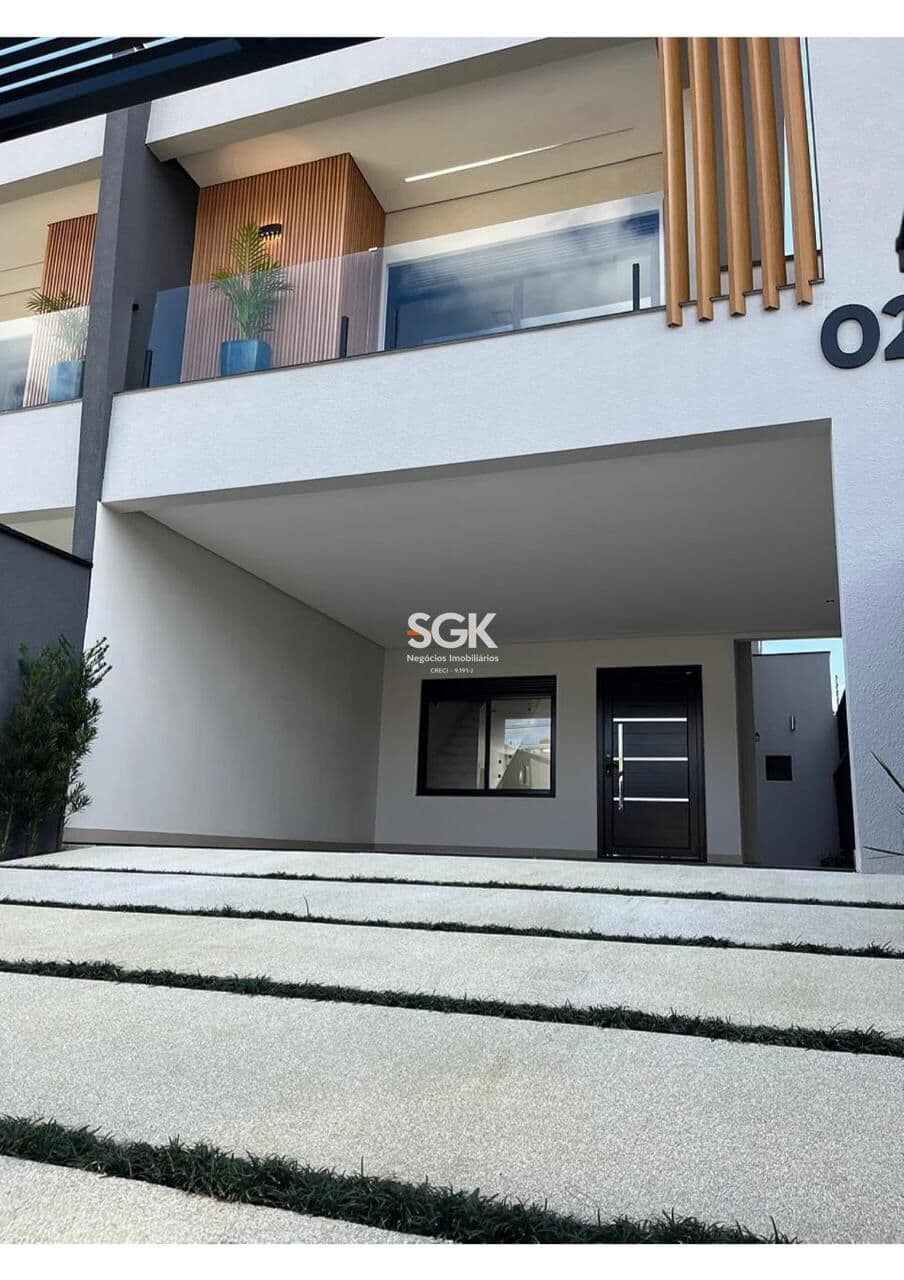 Sobrado Geminado Alto Padrão com 3 Quartos (1 Suíte com Closet) no Jardim Sofia – Joinville/SC