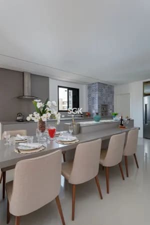 Apartamento Alto Padrão com 3 Suítes no Centro de Balneário Camboriú