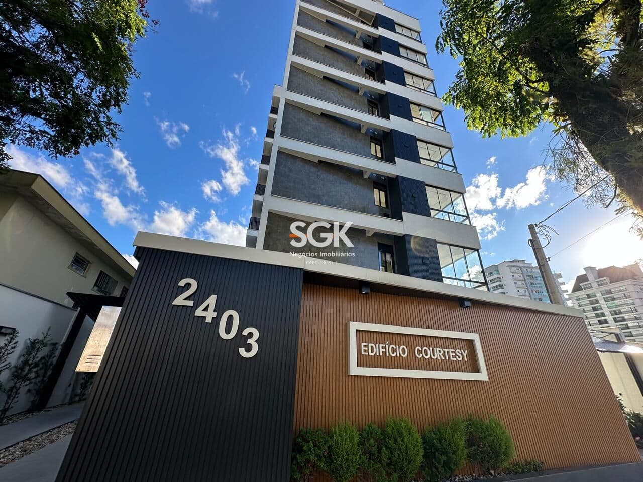 Apartamento com 3 Quartos (1 Suíte) e 2 Vagas à Venda no Saguaçu – Joinville