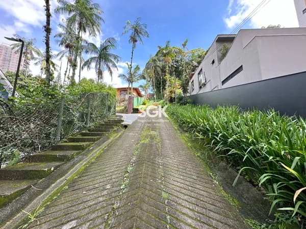 Terreno Exclusivo no Centro de Joinville com Viabilidade Ambiental Aprovada para Empreendimento Residencial