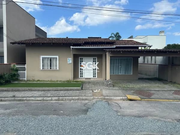 Casa em Condomínio Fechado com 3 Dormitórios no Vila Nova – Conforto, Segurança e Lazer Completo