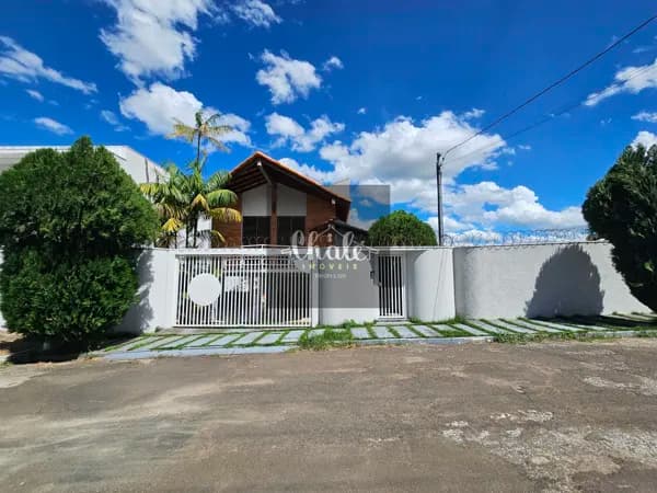 Sobrado em Passos - Jardim Panorama