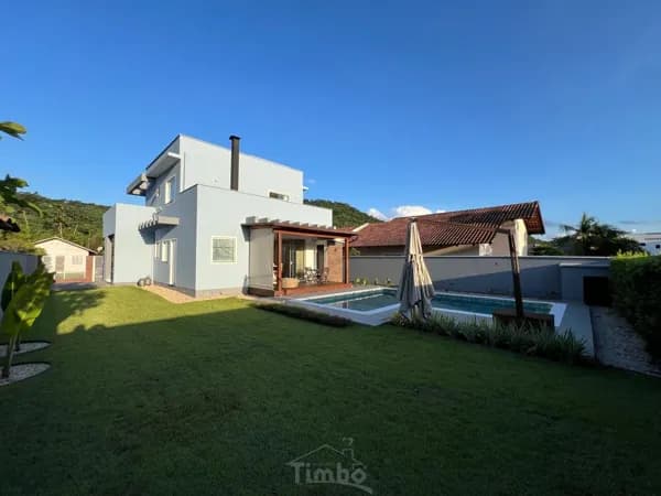 Casa Alto Padrão a Venda em Timbó