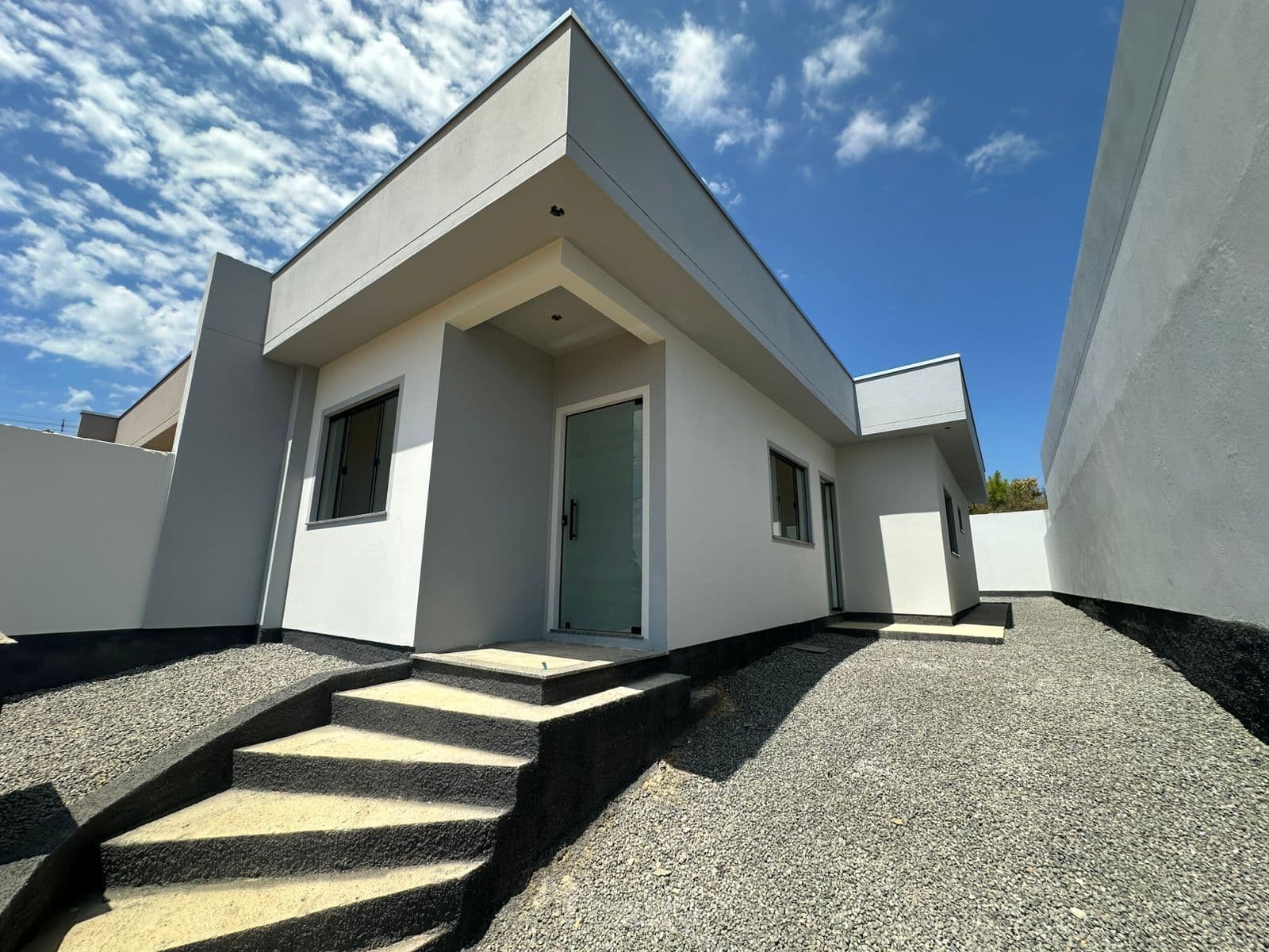 Casa Nova a Venda em Timbó