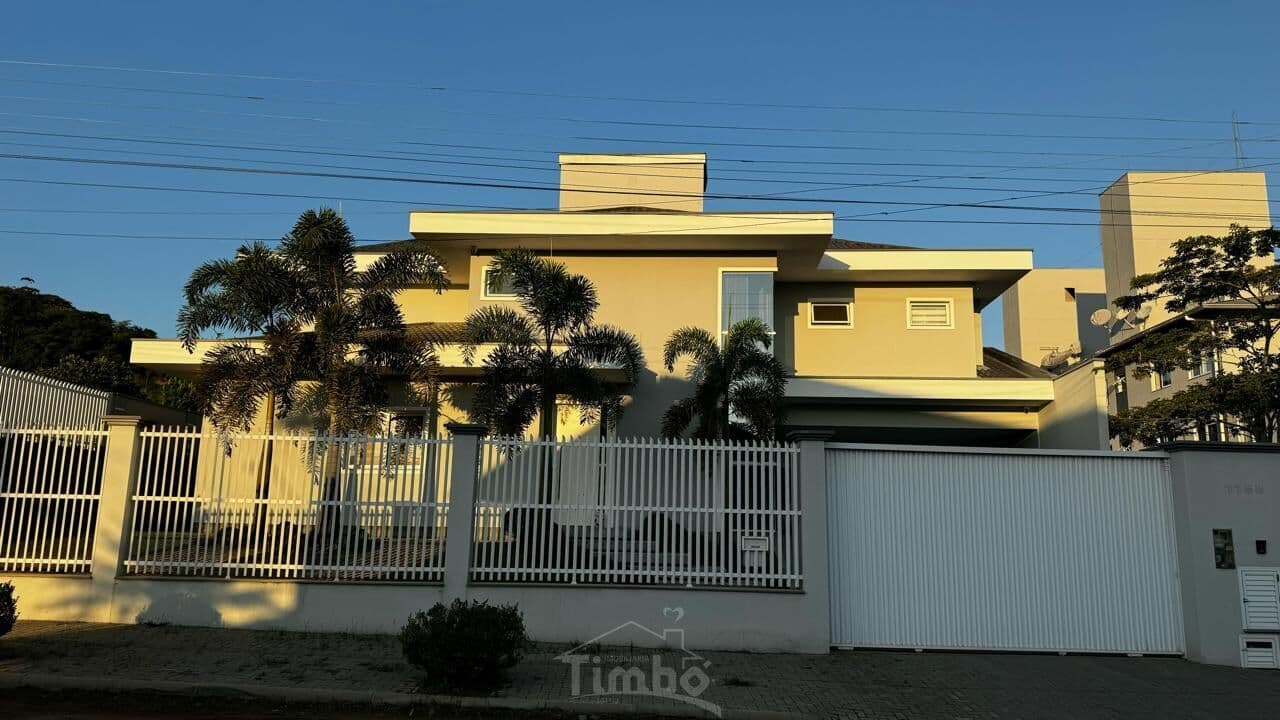 Maravilhosa Casa Alto Padrão a Venda
