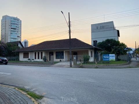 Casa em Timbó - Capitais