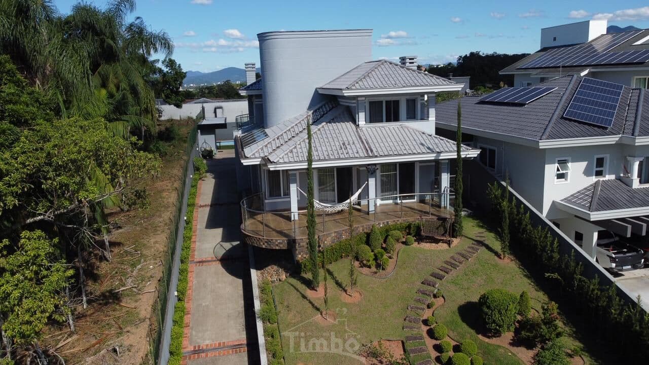 Casa de Alto Padrão em Região Nobre da Cidade