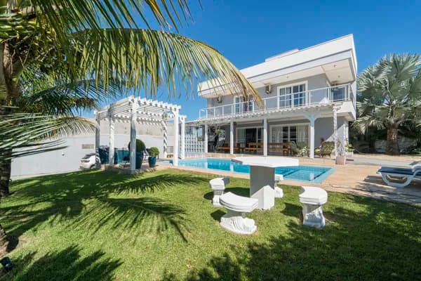 Casa em Bombinhas - Zimbros