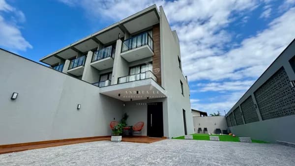 Sobrado em Bombinhas - Centro