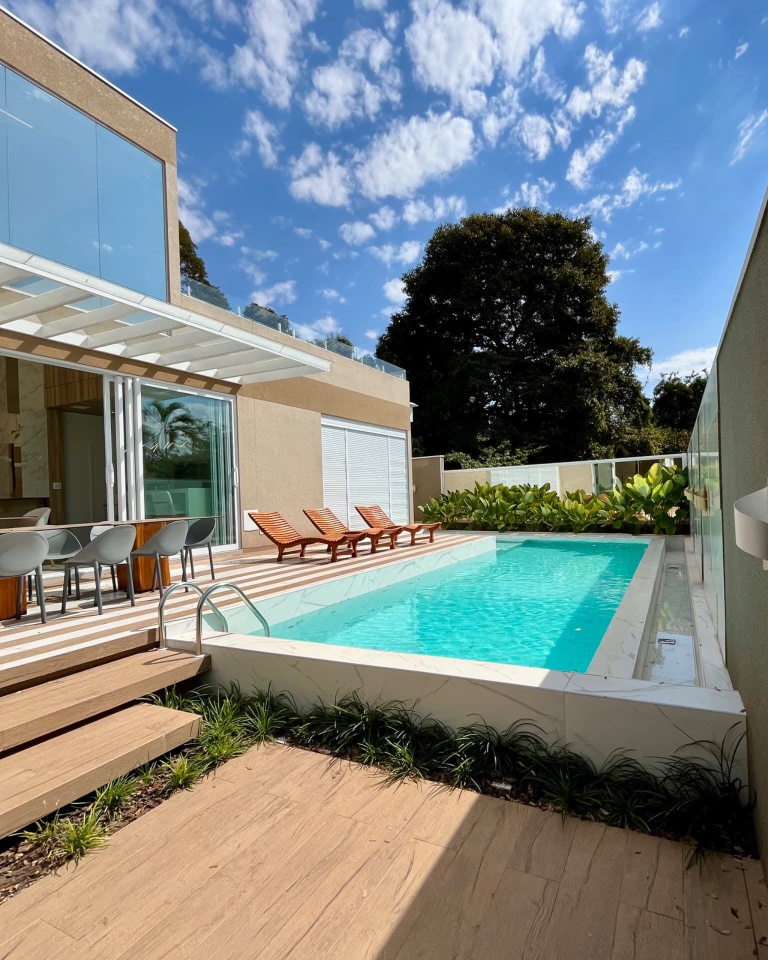 Compre Casa de Condomínio com 4 Suites, com 602M² em Residencial Lago Sul. Imóvel Residencial em Bauru/SP.