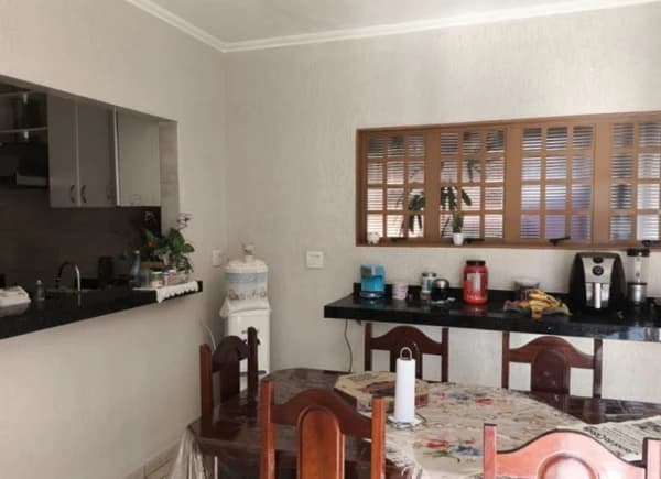 Casa à venda no bairro Jardim Jussara em Bauru/SP
