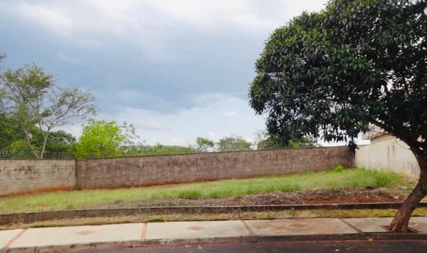 Terreno à venda no bairro Condomínio Spazio Verde em Bauru/SP