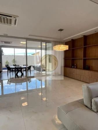 Casa à venda no bairro Residencial Villaggio II em Bauru/SP