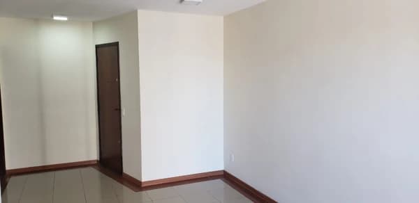 Apartamento à venda no bairro Jardim Infante Dom Henrique em Bauru/SP