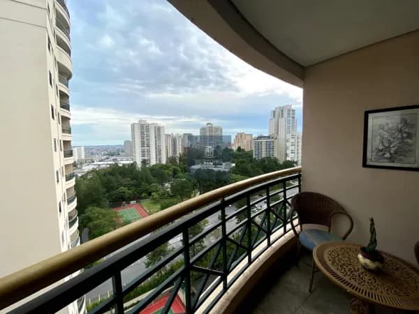 Apartamento á venda em Alphaville com 3 dormitórios e 2 vagas de garagem!