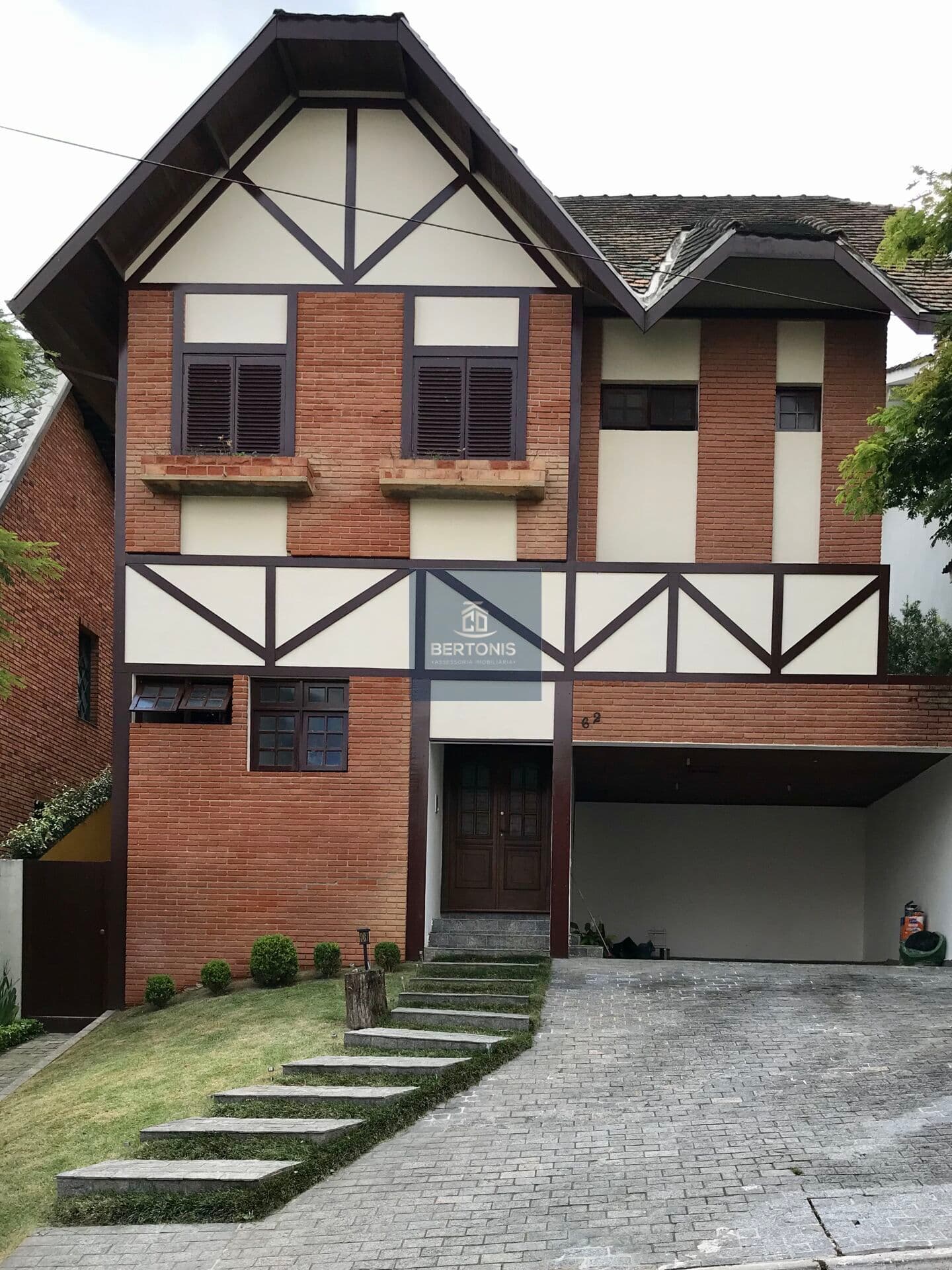 Casa para Venda no Condomínio Residencial 9, em Alphaville, Santana de Parnaíba/SP